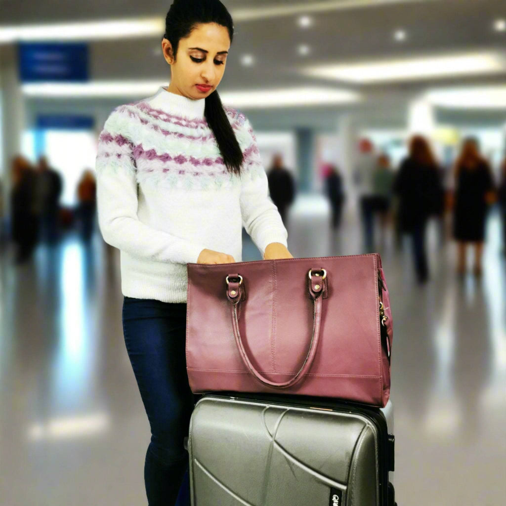 17" Full-Grain Laptop Bag
